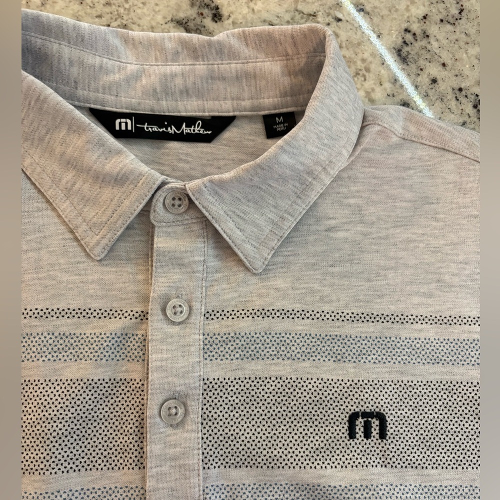 Travis Mathew Men’s Heather Light Gray Polo Size M